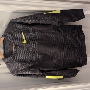Nike Pro Hyperwarm compression top